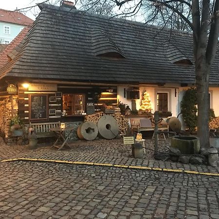 Romantik Hotel U Raka Praga Esterno foto
