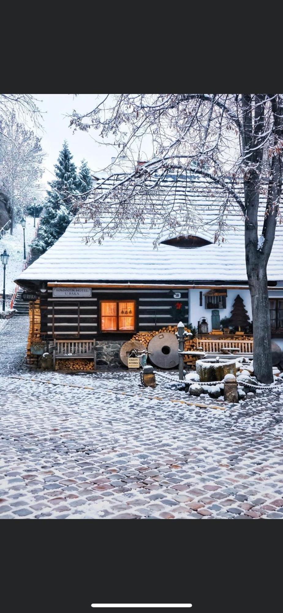 Romantik Hotel U Raka Praga Esterno foto