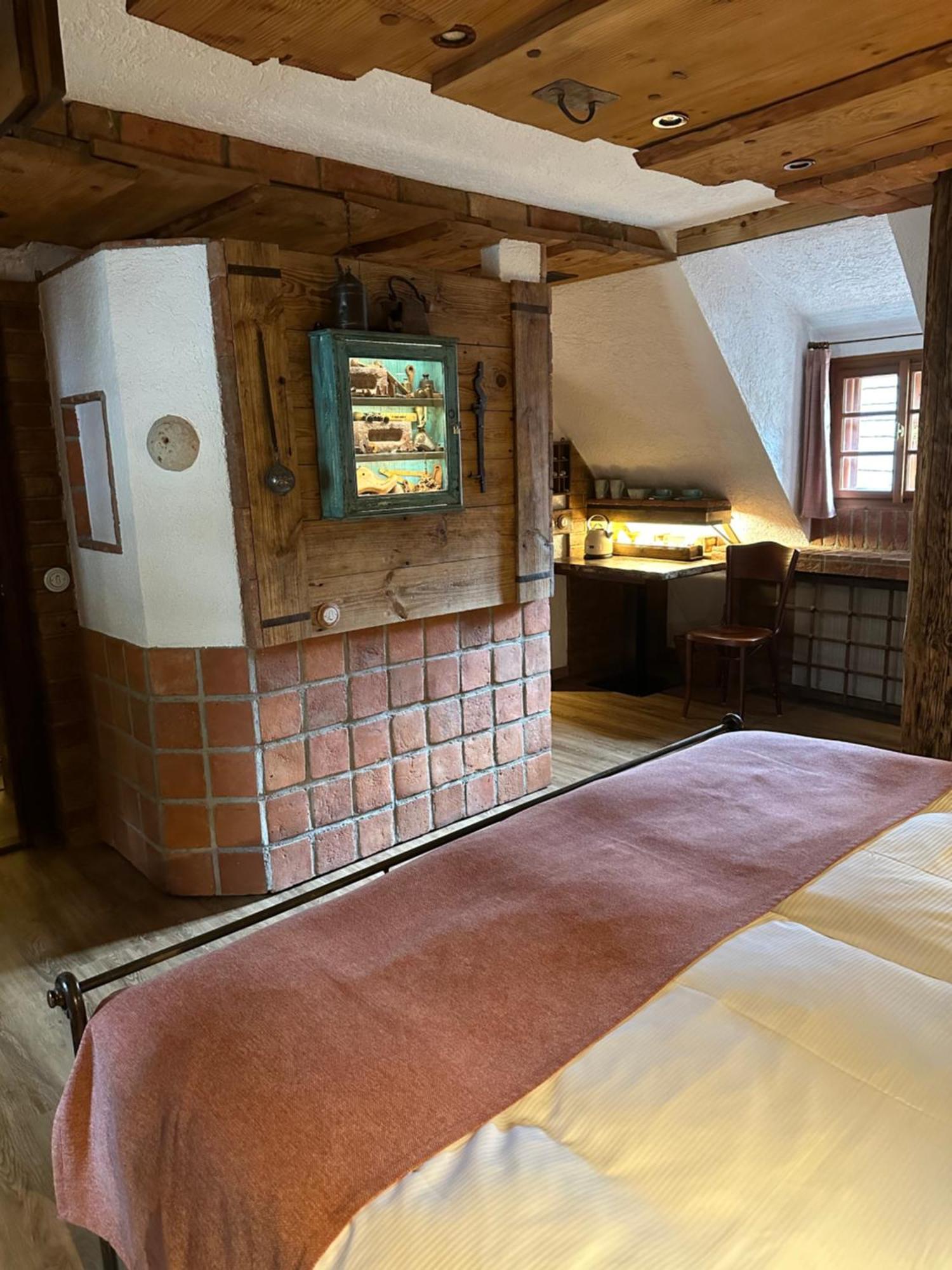 Romantik Hotel U Raka Praga Esterno foto