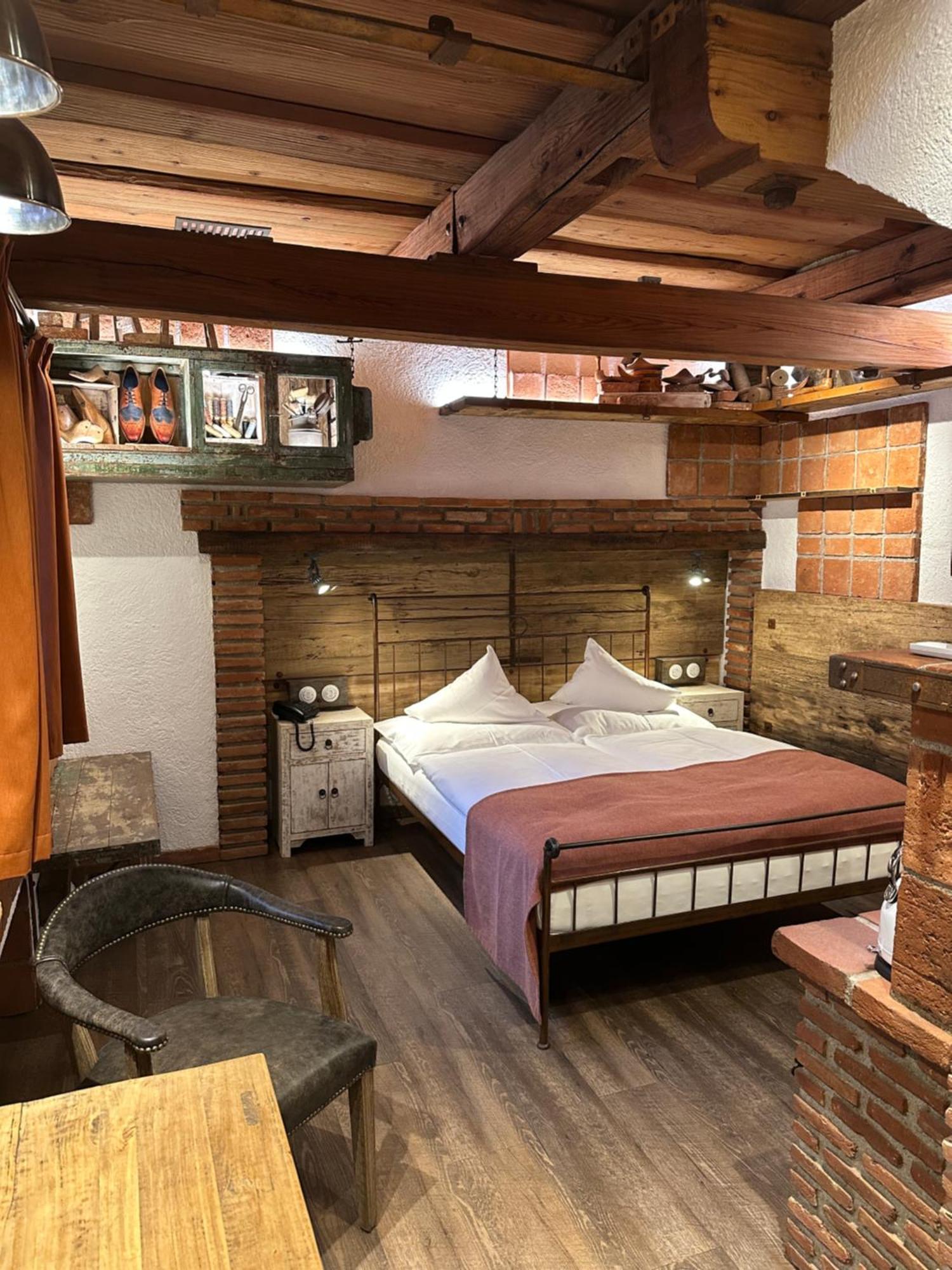 Romantik Hotel U Raka Praga Esterno foto
